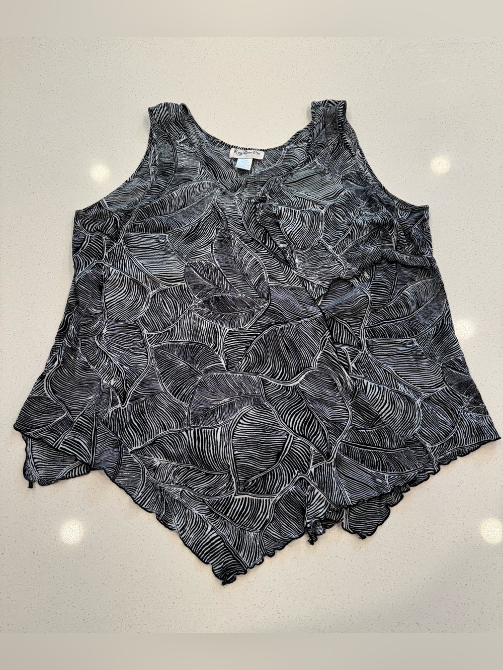 VTG Key Lime Pie Womens XL Black White Leaf Tank Top Asymmetric Hem Rayon Boho